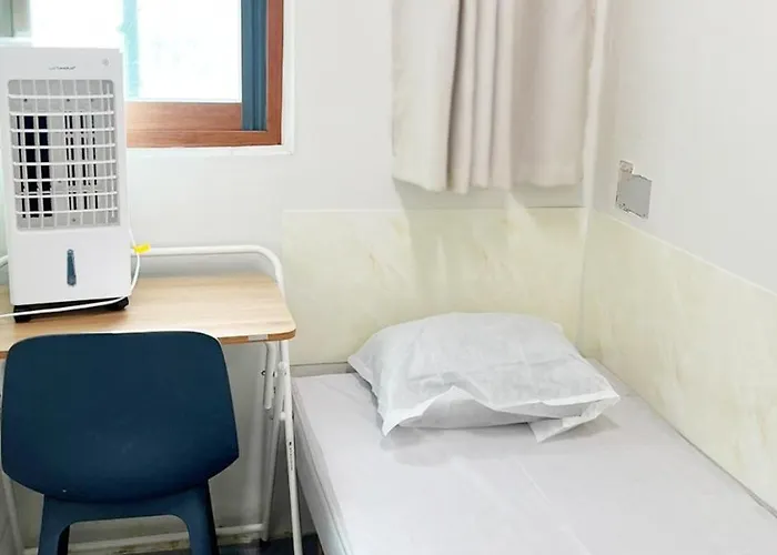Singleguesthouse Cozybed -man Only- Auberge de jeunesse *