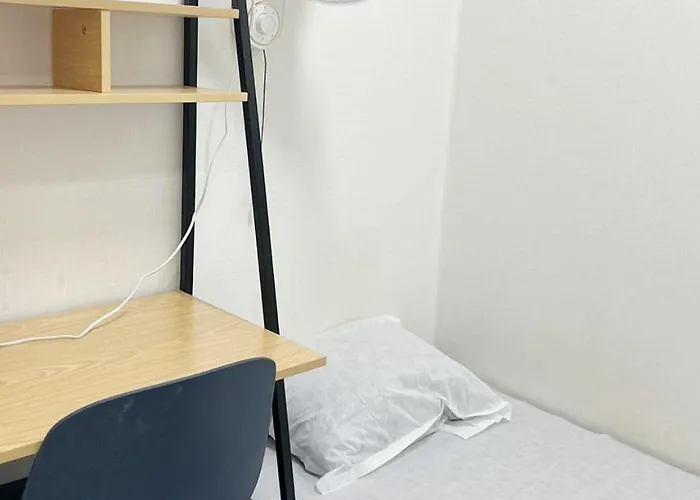 Singleguesthouse Cozybed -man Only- Auberge de jeunesse *