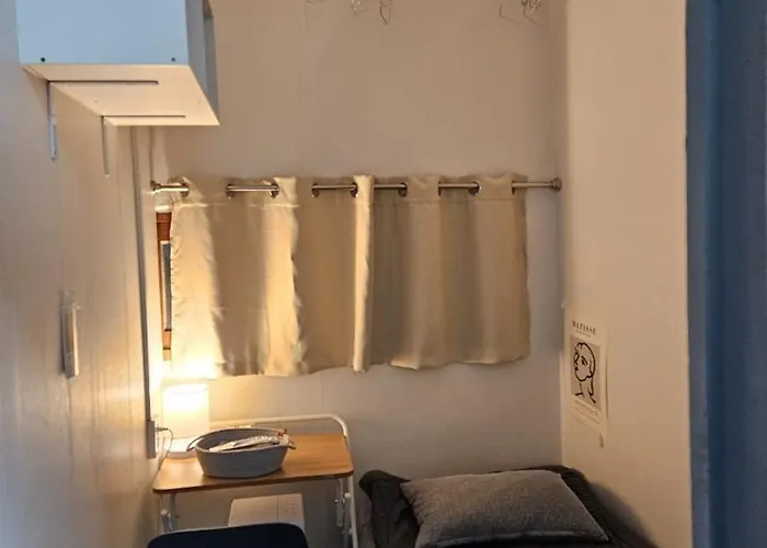 Singleguesthouse Cozybed -man Only- Auberge de jeunesse *